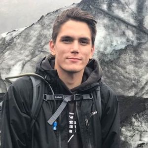 Meet your Posher, Logan